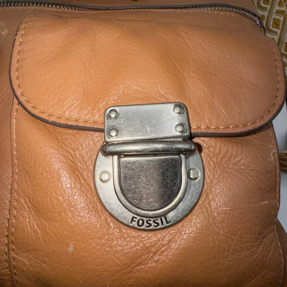Fossil ***small scratch